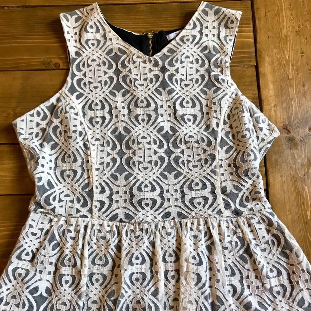 Bar III lace peopling top